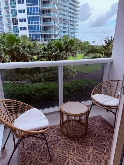 10275 Collins Ave #303 Bal Harbour, FL 33154