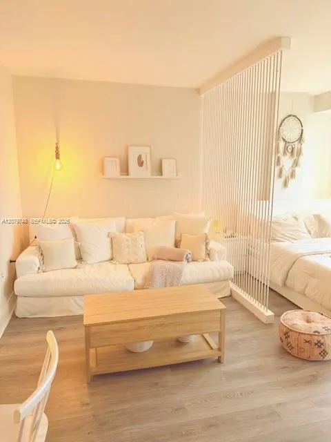 10275 Collins Ave #303 Bal Harbour, FL 33154