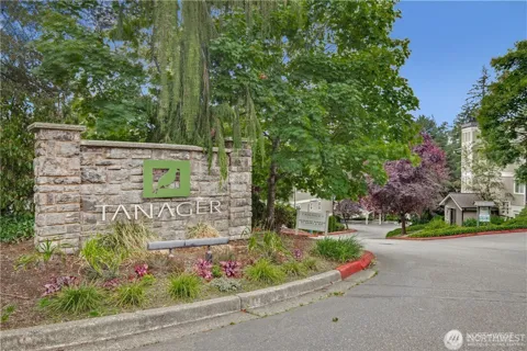 11313 NE 128th Street #101