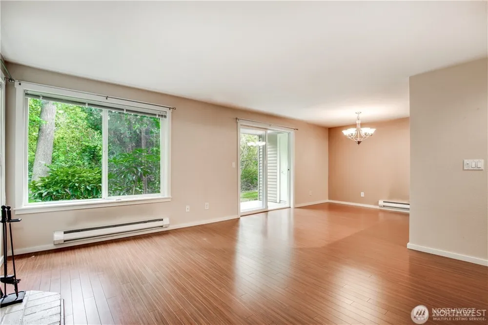 11313 NE 128th Street #101 Kirkland, WA 98034