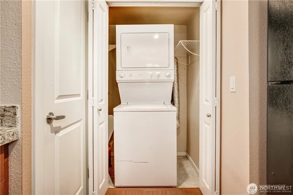 11313 NE 128th Street #101 Kirkland, WA 98034
