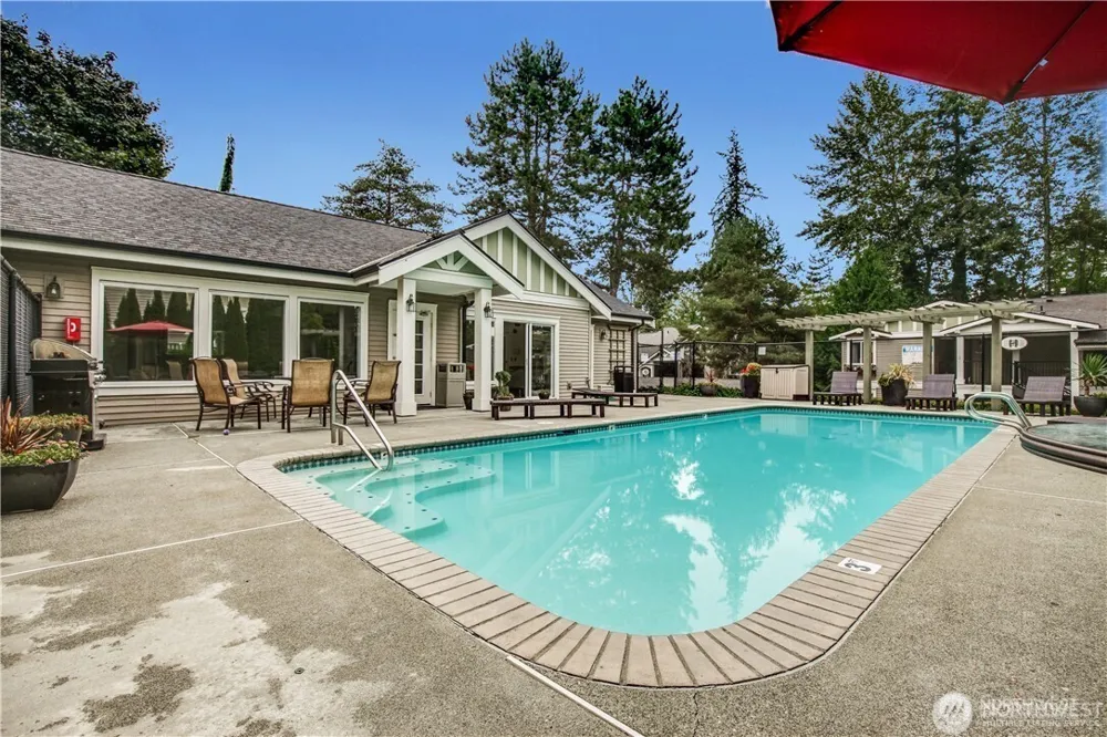 11313 NE 128th Street #101 Kirkland, WA 98034