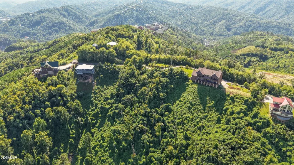 616 Kings Way Gatlinburg, TN 37738