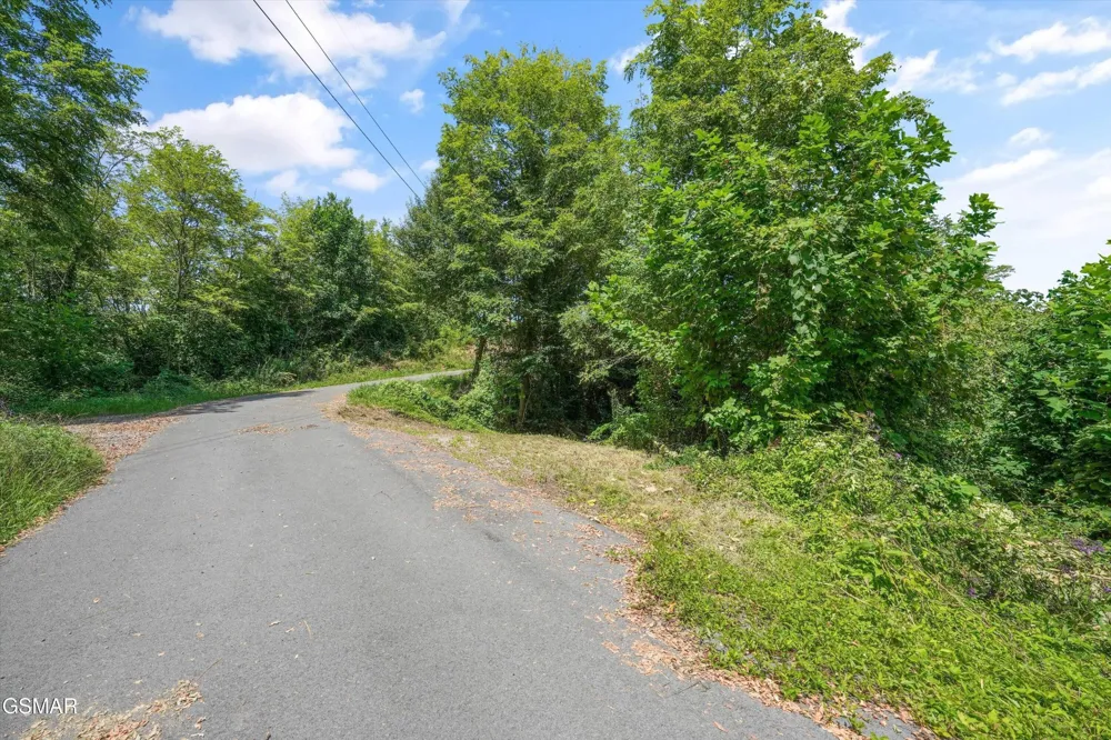 616 Kings Way Gatlinburg, TN 37738
