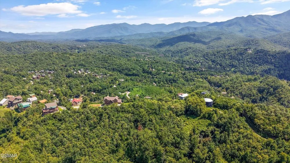 616 Kings Way Gatlinburg, TN 37738
