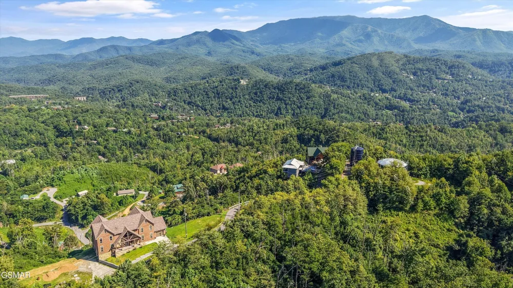 616 Kings Way Gatlinburg, TN 37738