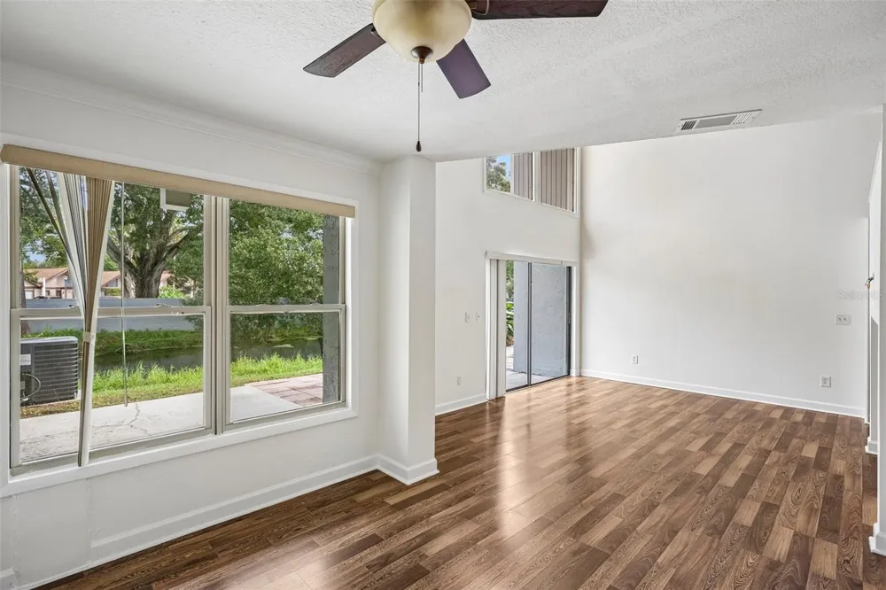 4009 BAINWOOD COURT Tampa, FL 33614