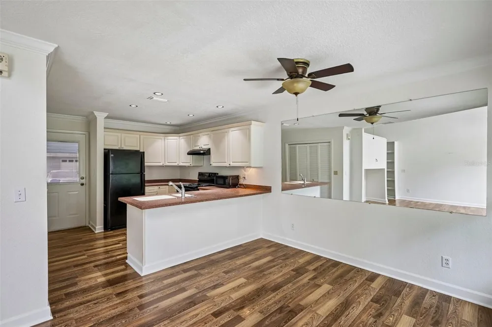 4009 BAINWOOD COURT Tampa, FL 33614