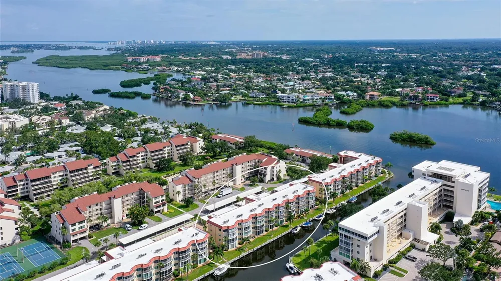 1300 PORTOFINO DRIVE #103 Sarasota, FL 34242
