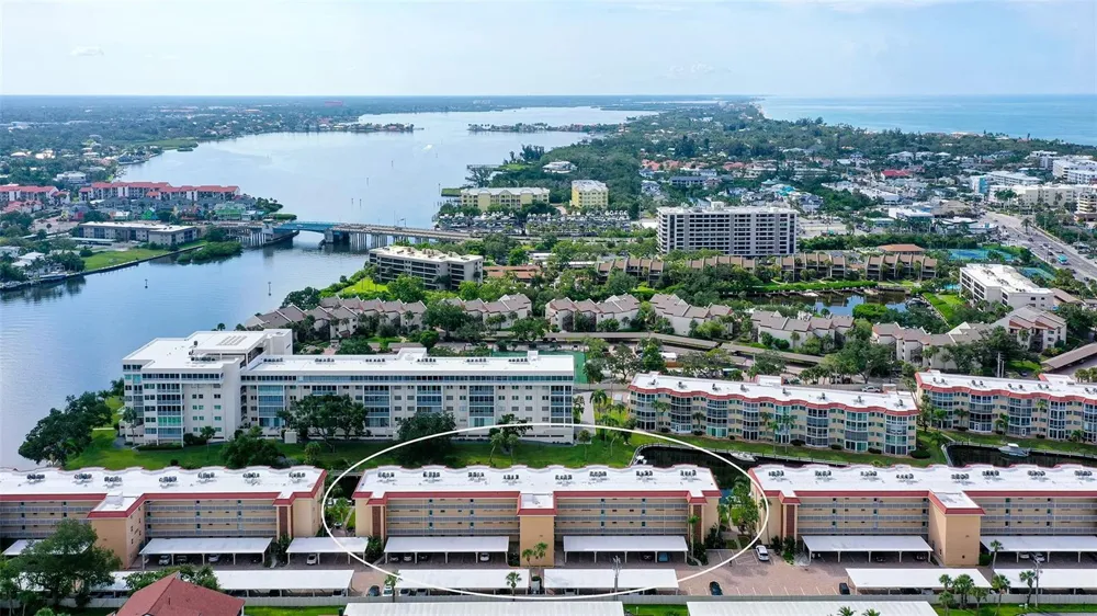 1300 PORTOFINO DRIVE #103 Sarasota, FL 34242