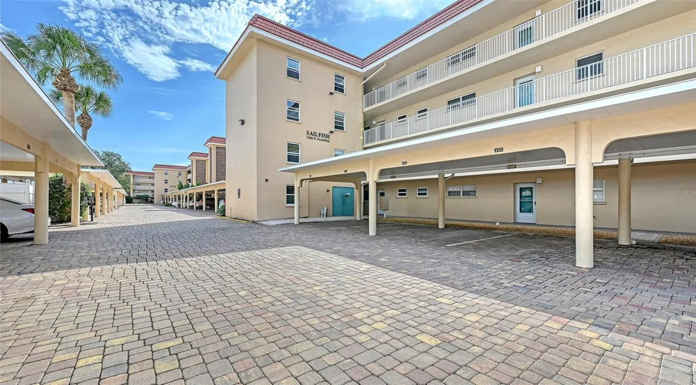 1300 PORTOFINO DRIVE #103 Sarasota, FL 34242