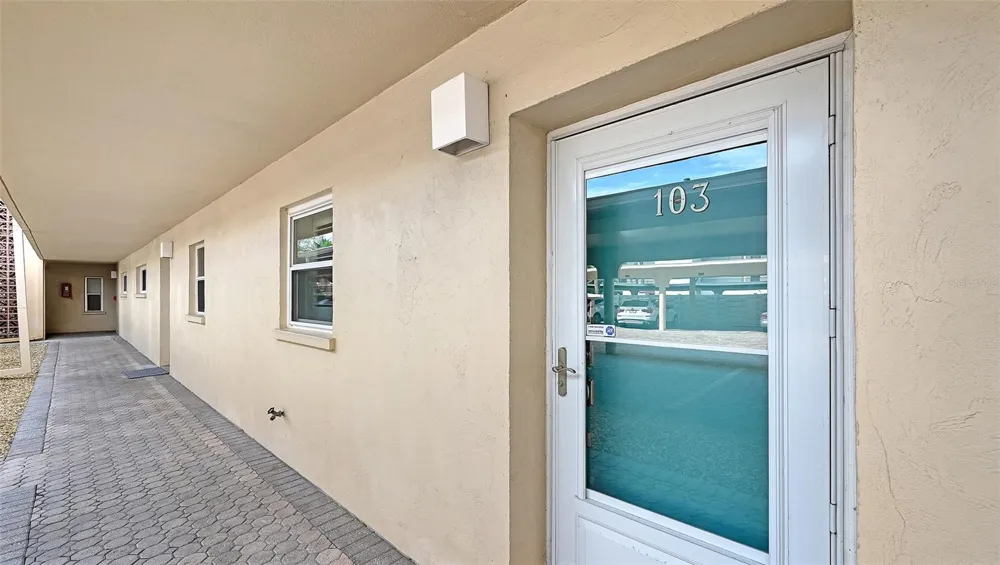 1300 PORTOFINO DRIVE #103 Sarasota, FL 34242
