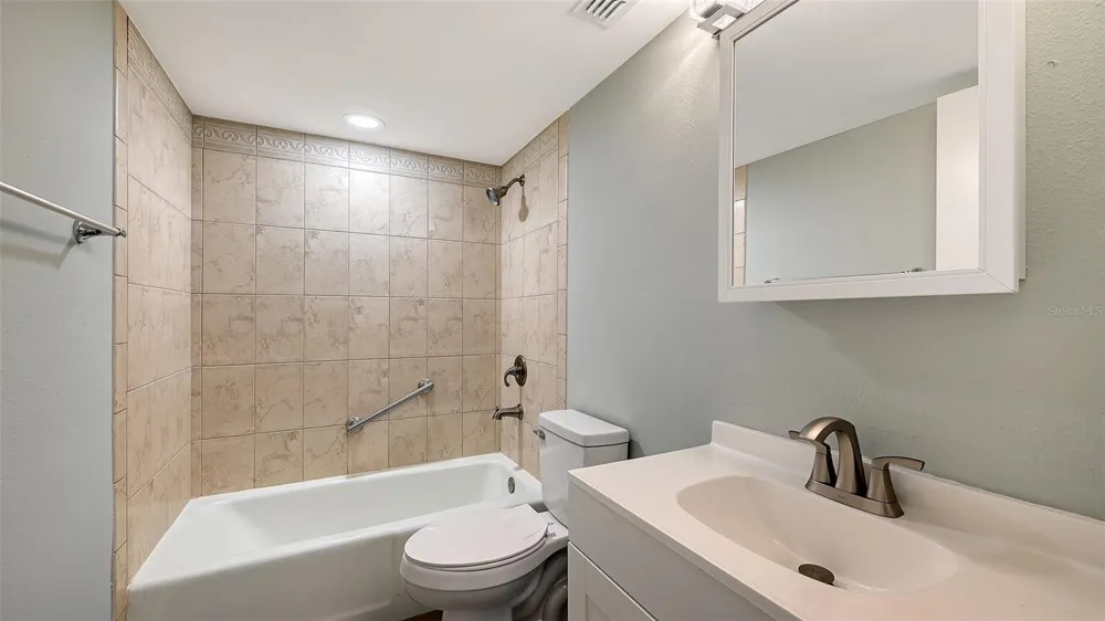 1300 PORTOFINO DRIVE #103 Sarasota, FL 34242