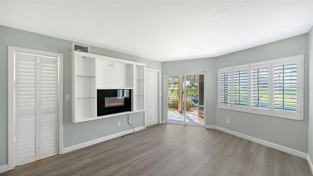 1300 PORTOFINO DRIVE #103 Sarasota, FL 34242