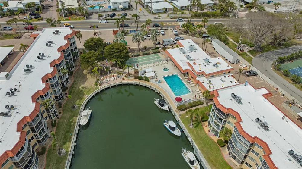 1300 PORTOFINO DRIVE #103 Sarasota, FL 34242