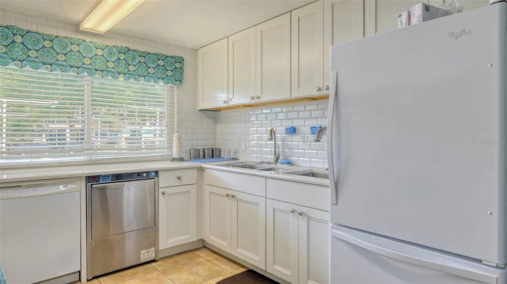 1300 PORTOFINO DRIVE #103 Sarasota, FL 34242