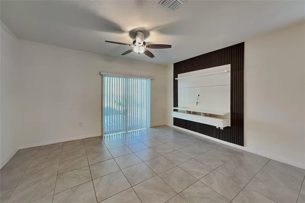 230 MEGHAN CIRCLE Deland, FL 32724