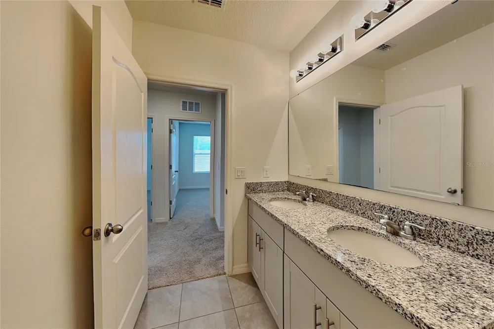 230 MEGHAN CIRCLE Deland, FL 32724