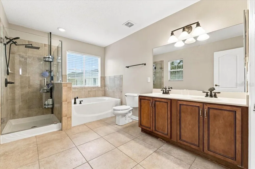 10908 SUBTLE TRAIL DRIVE Riverview, FL 33579