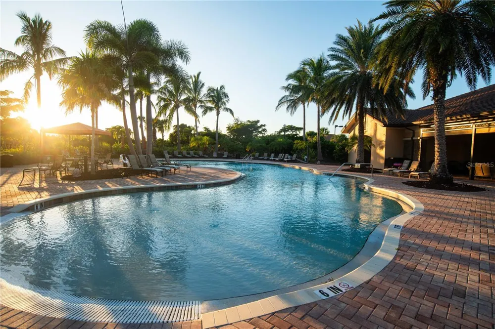 8137 GABANNA DRIVE Sarasota, FL 34231