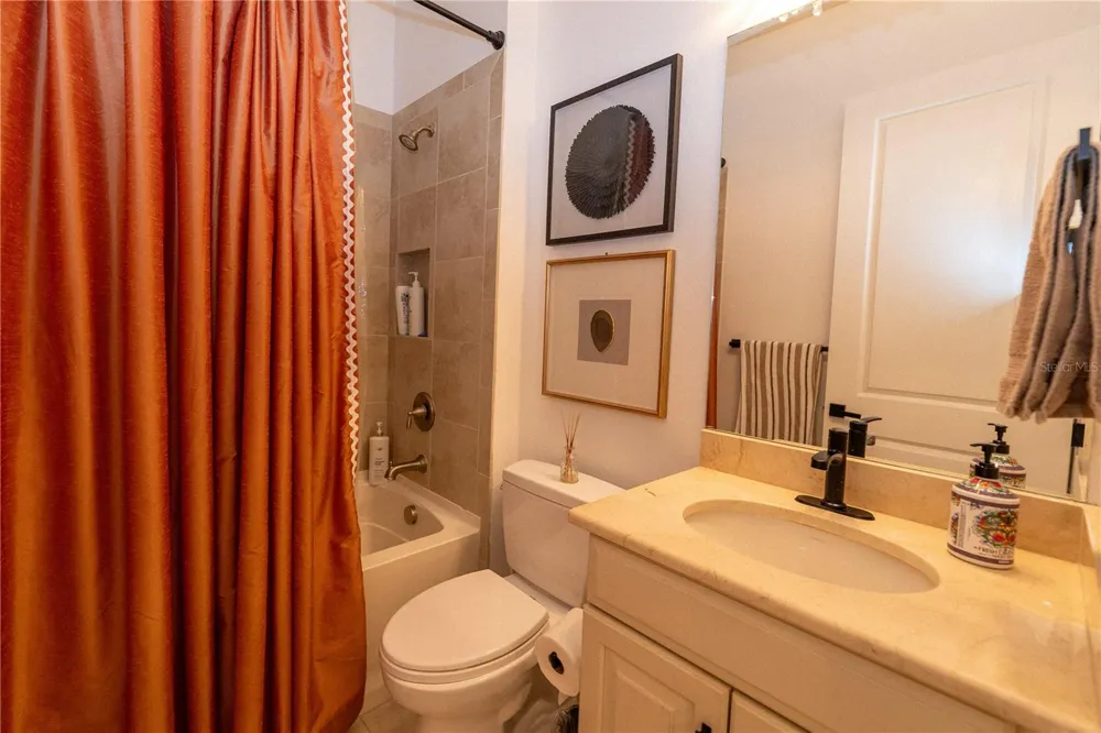 8137 GABANNA DRIVE Sarasota, FL 34231