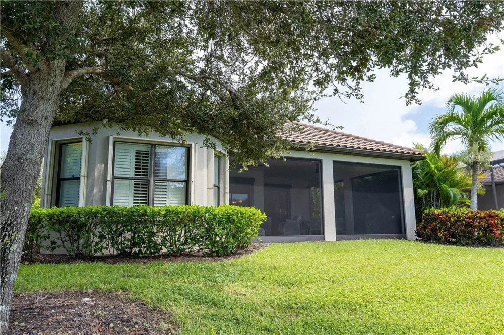 8137 GABANNA DRIVE Sarasota, FL 34231