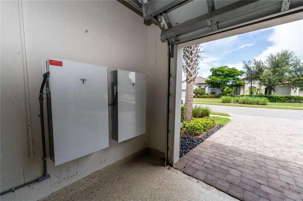 8137 GABANNA DRIVE Sarasota, FL 34231