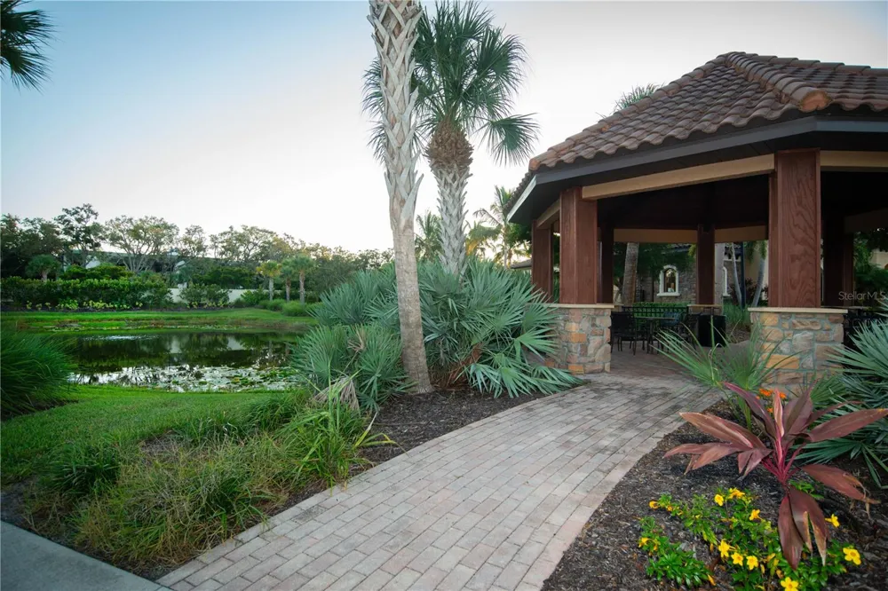 8137 GABANNA DRIVE Sarasota, FL 34231