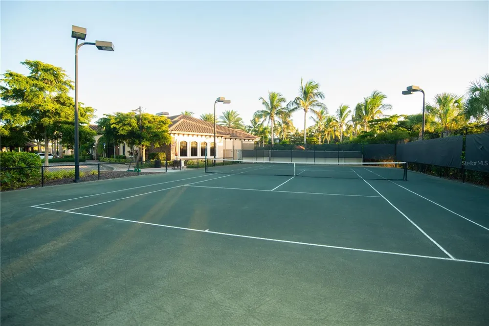 8137 GABANNA DRIVE Sarasota, FL 34231