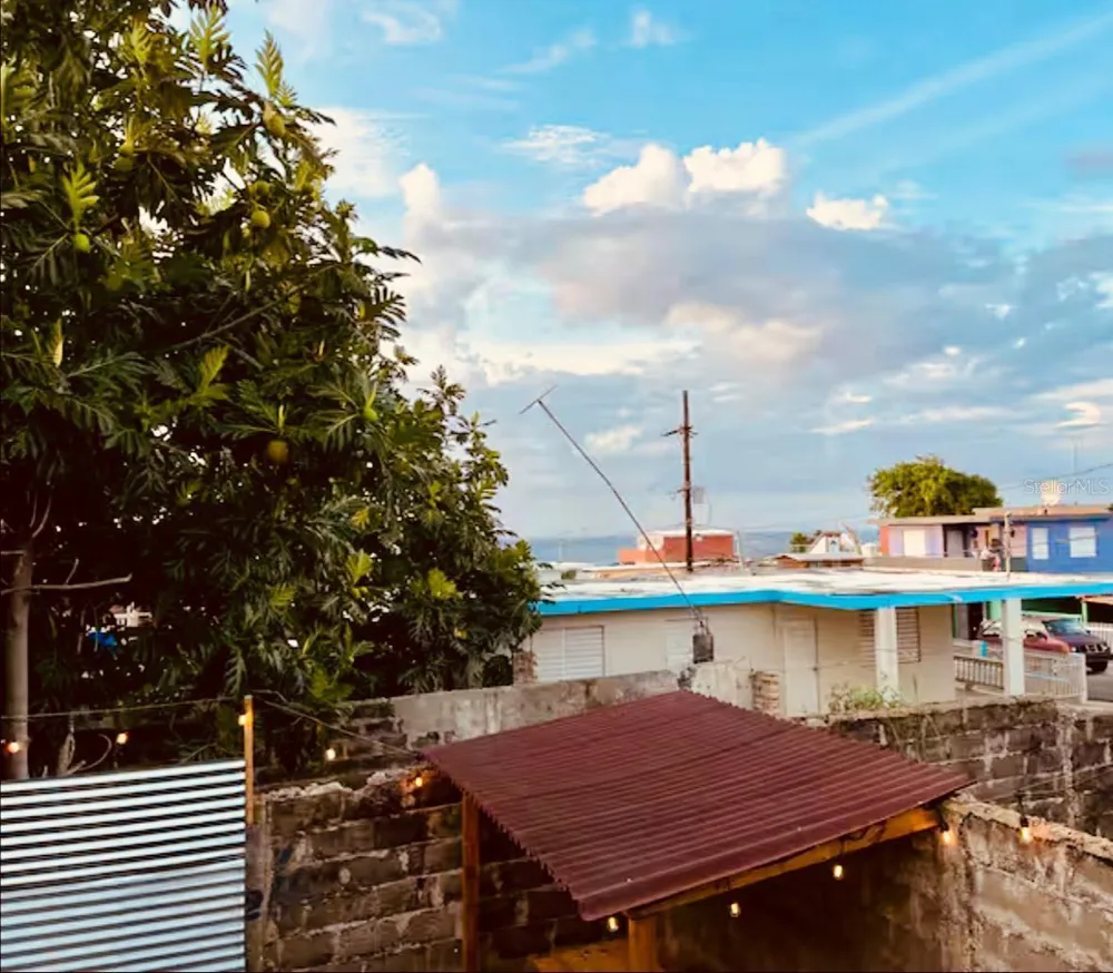 CALLE CARIDAD BO. PUEBLO #73 Isabela, PR 00662