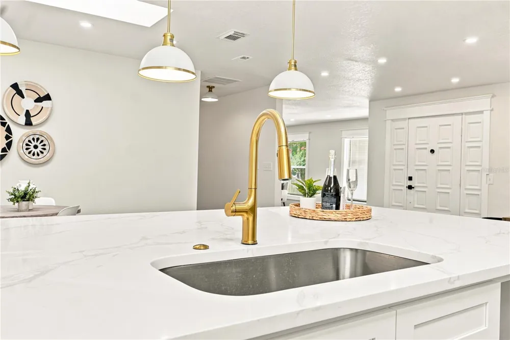 724 MONMOUTH WAY Winter Park, FL 32792
