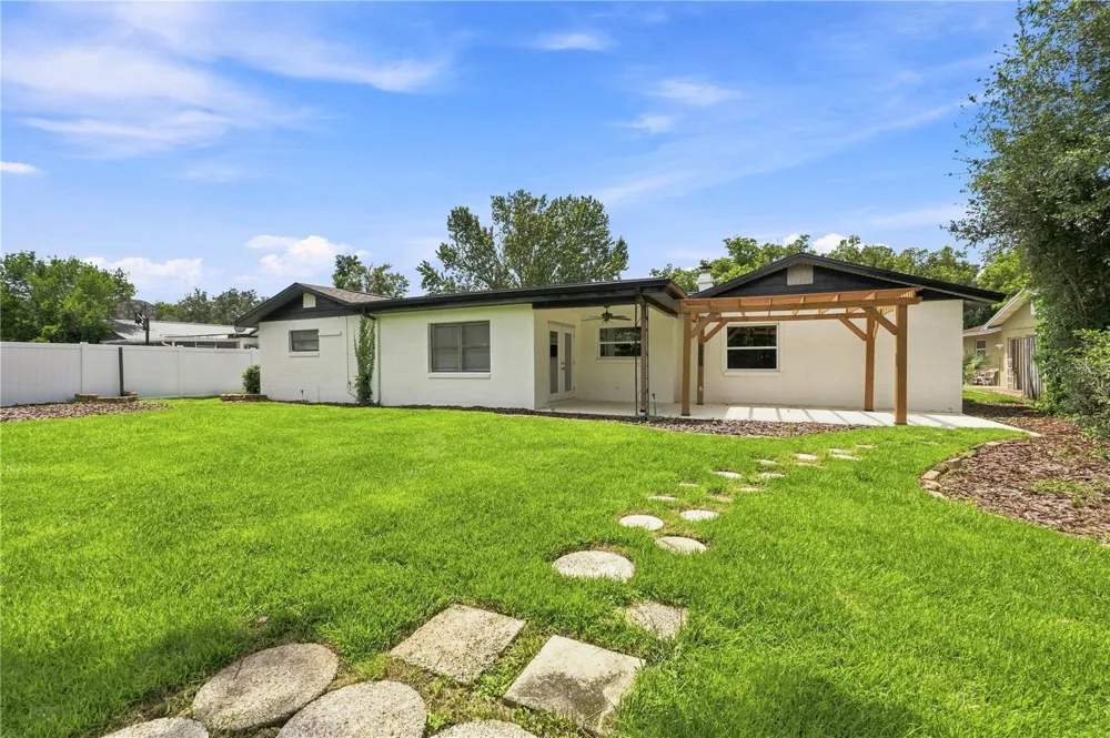 724 MONMOUTH WAY Winter Park, FL 32792