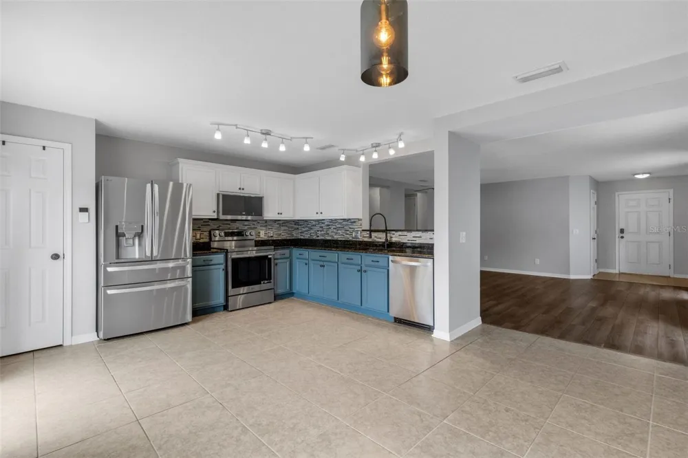 11136 GOLDEN SILENCE DRIVE Riverview, FL 33579