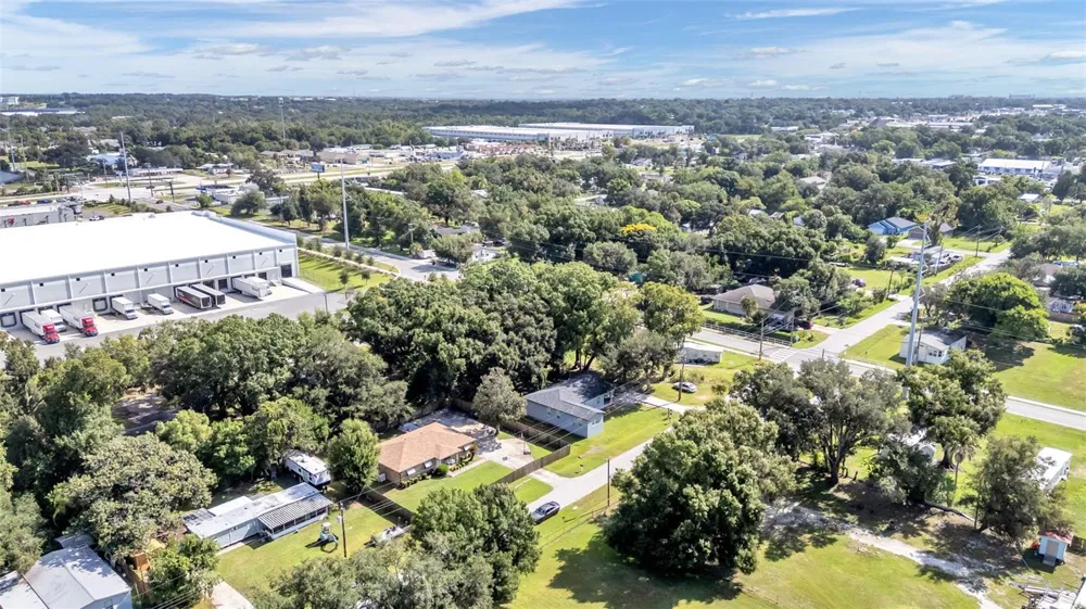 2409 W PARKER STREET Lakeland, FL 33815