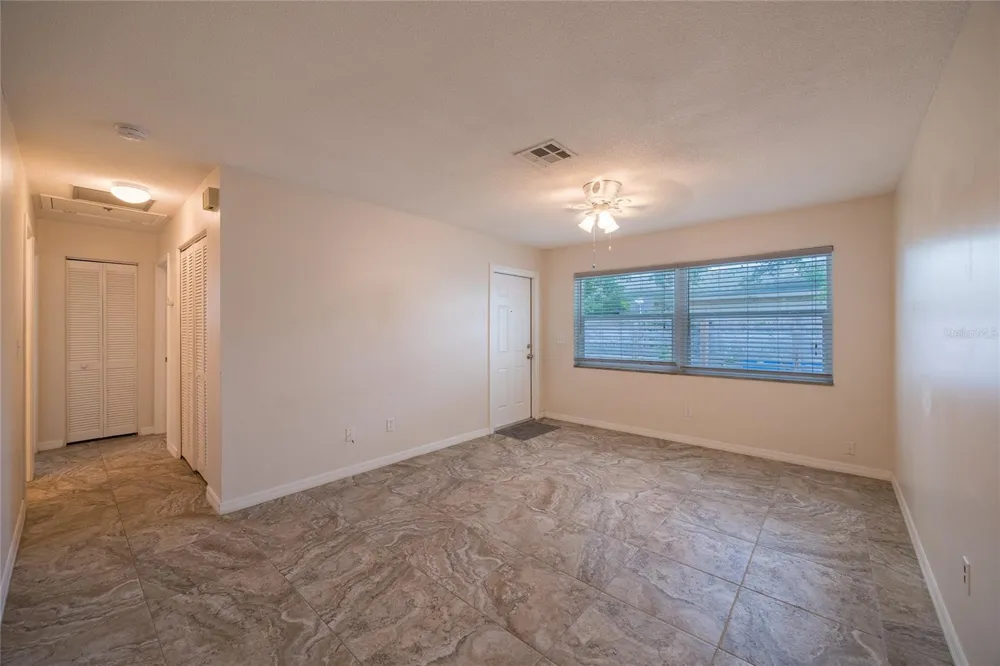 6219 2ND AVENUE S St Petersburg, FL 33707