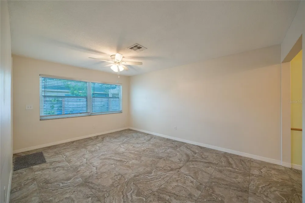 6219 2ND AVENUE S St Petersburg, FL 33707