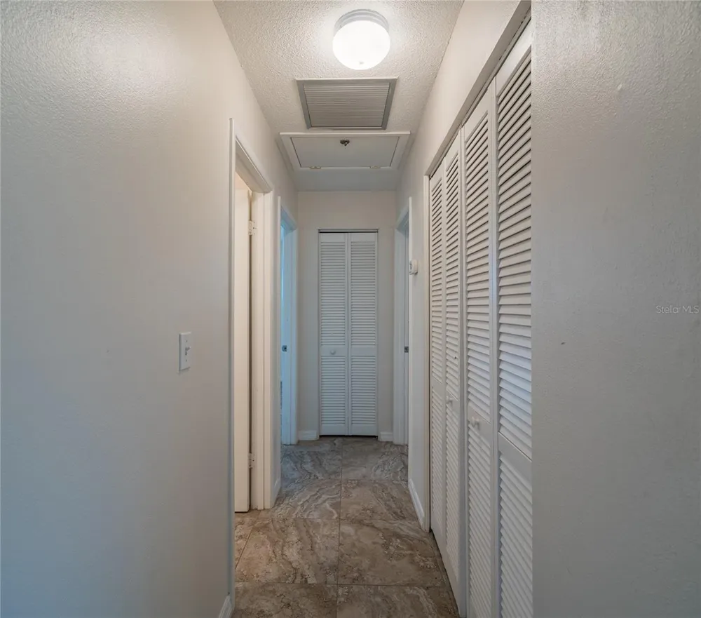 6219 2ND AVENUE S St Petersburg, FL 33707