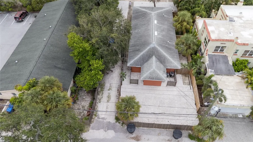 6219 2ND AVENUE S St Petersburg, FL 33707