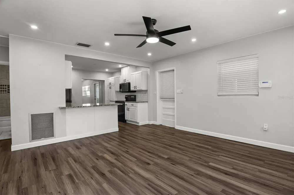 603 HINTON CRESCENT Lakeland, FL 33803