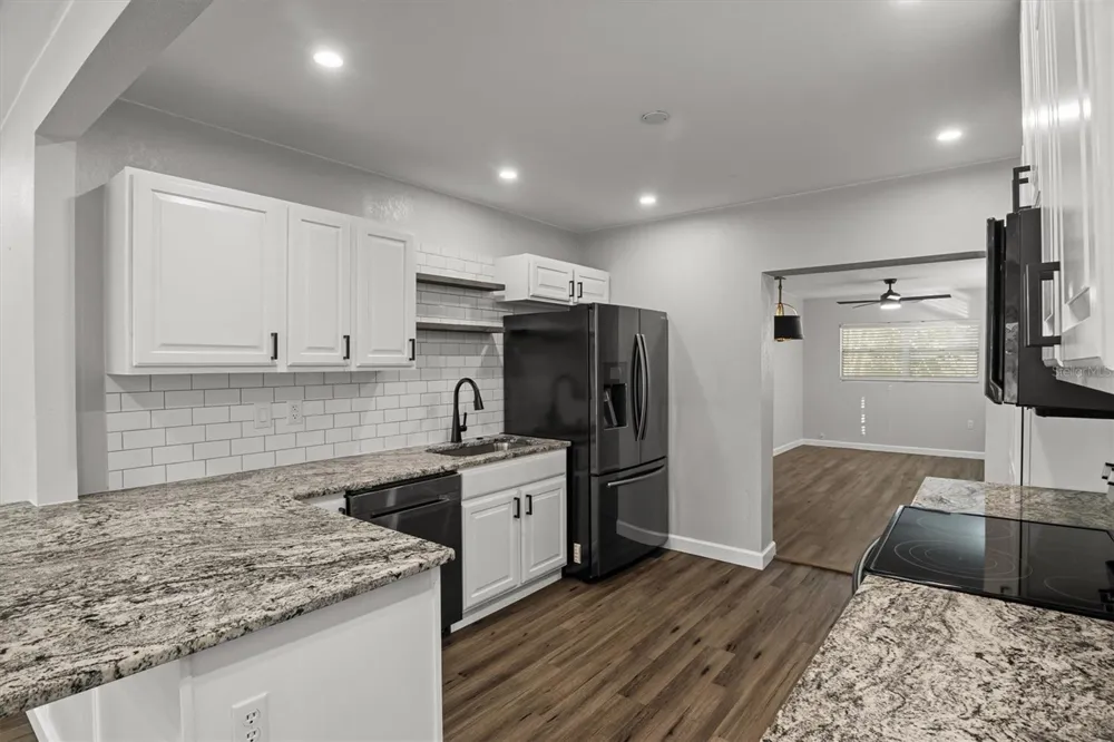 603 HINTON CRESCENT Lakeland, FL 33803