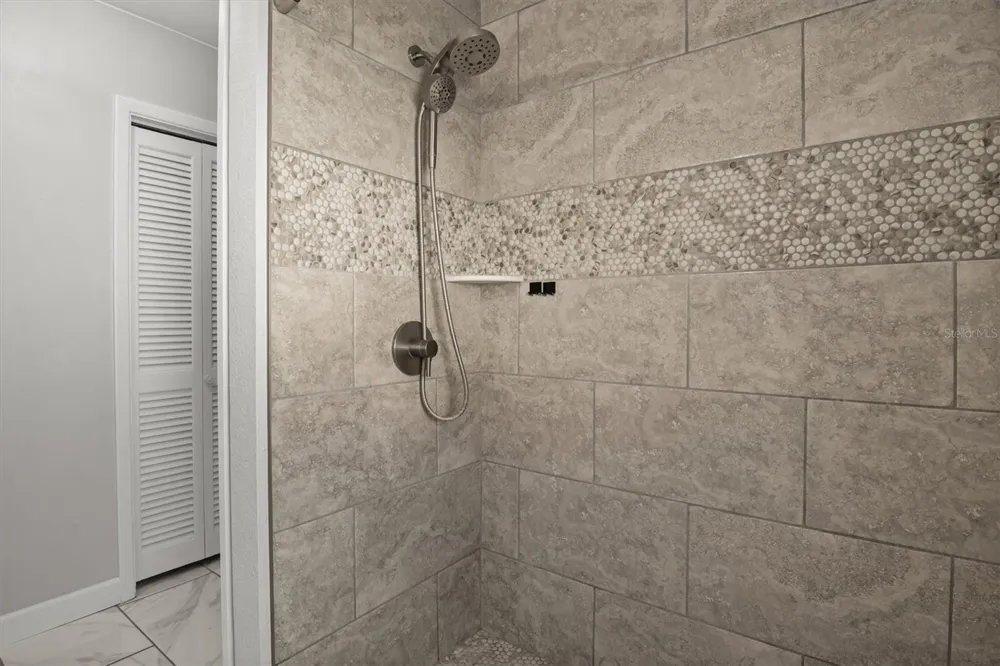 603 HINTON CRESCENT Lakeland, FL 33803