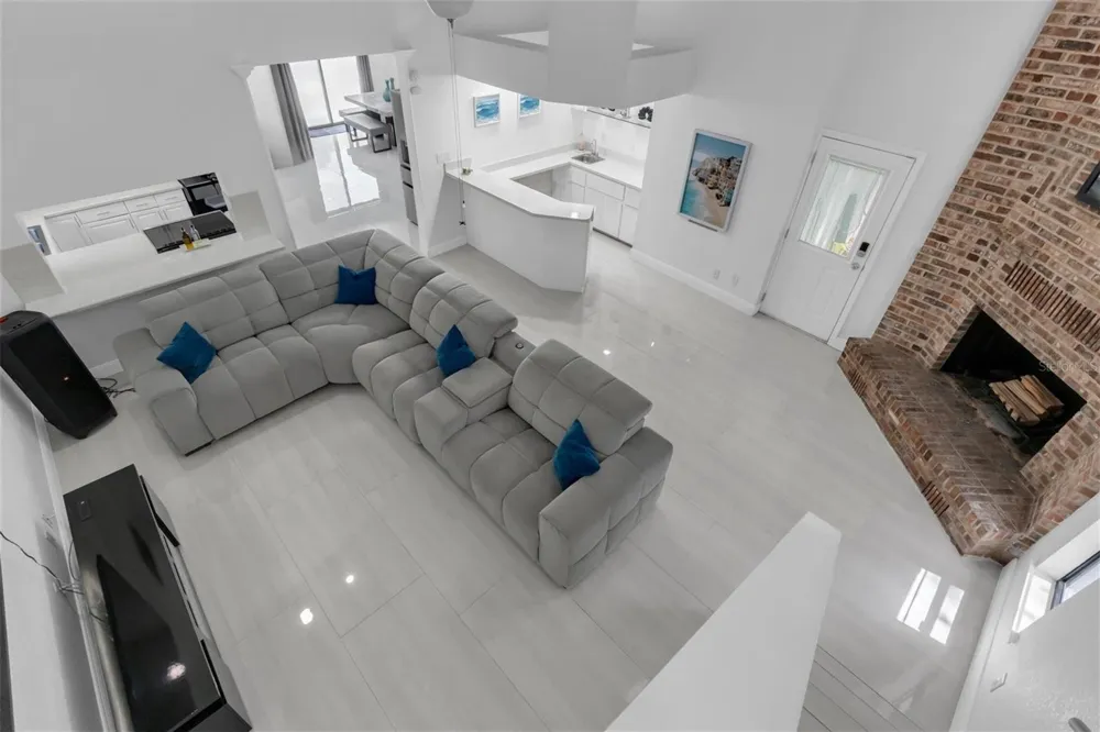 12409 BOULEVARD Tampa, FL 33612