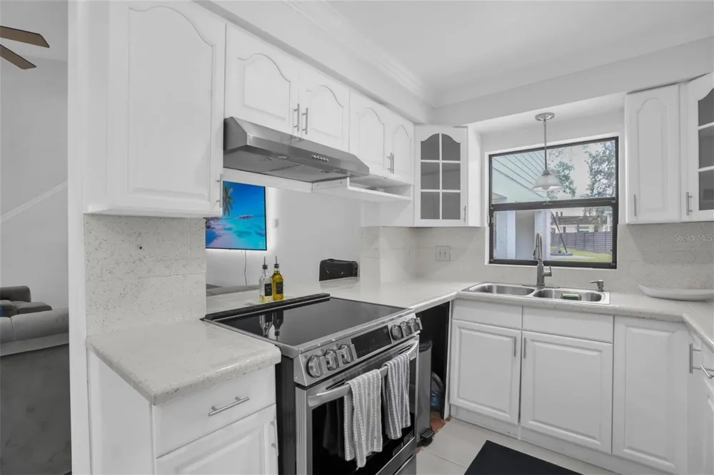 12409 BOULEVARD Tampa, FL 33612