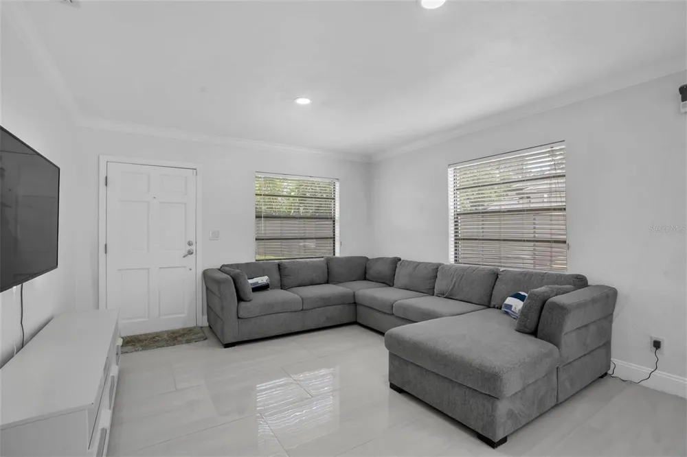 12409 BOULEVARD Tampa, FL 33612