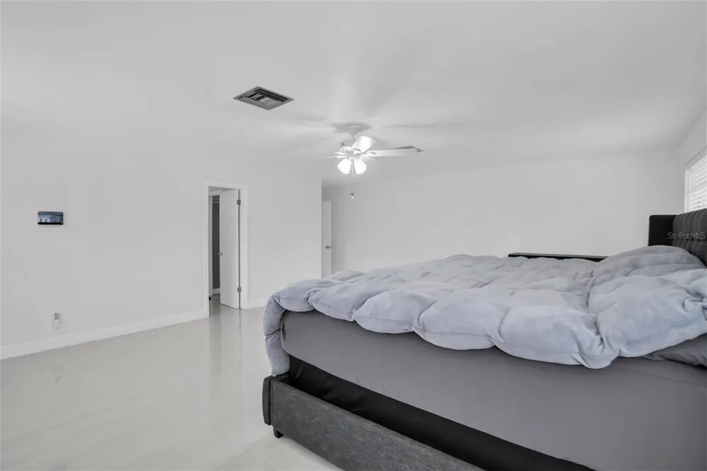 12409 BOULEVARD Tampa, FL 33612