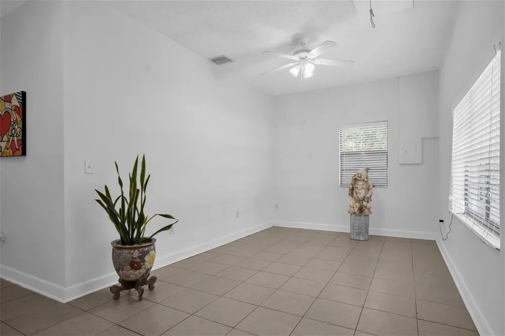 12409 BOULEVARD Tampa, FL 33612