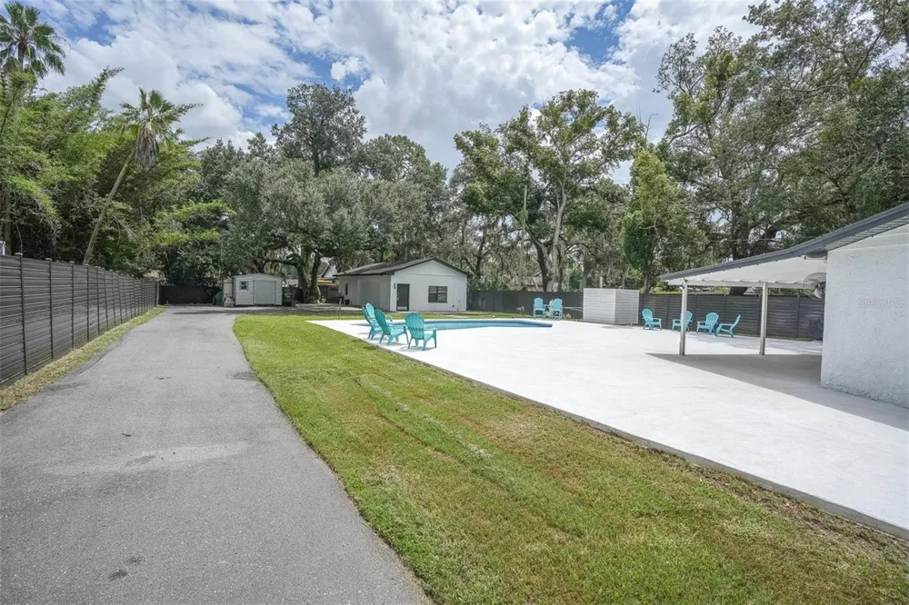 12409 BOULEVARD Tampa, FL 33612