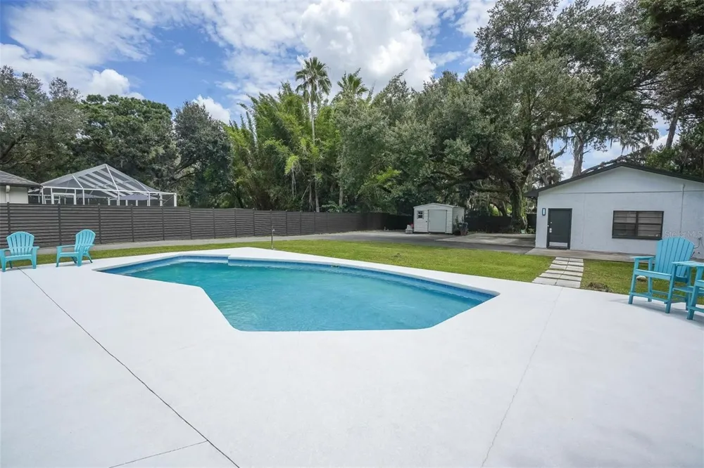 12409 BOULEVARD Tampa, FL 33612