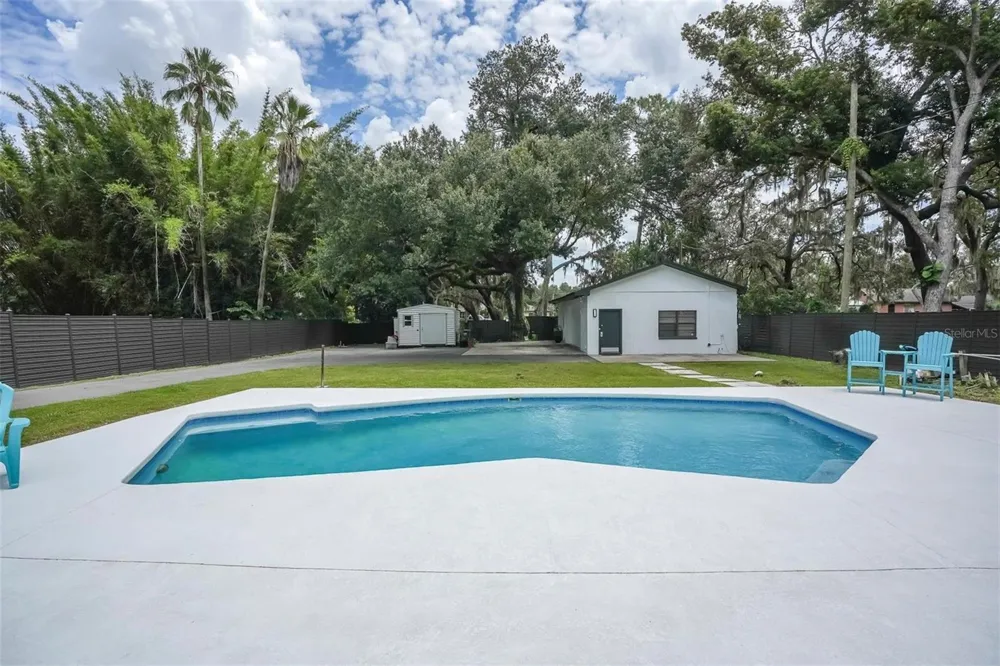 12409 BOULEVARD Tampa, FL 33612