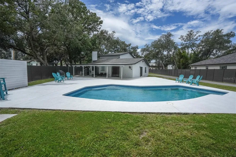12409 BOULEVARD Tampa, FL 33612